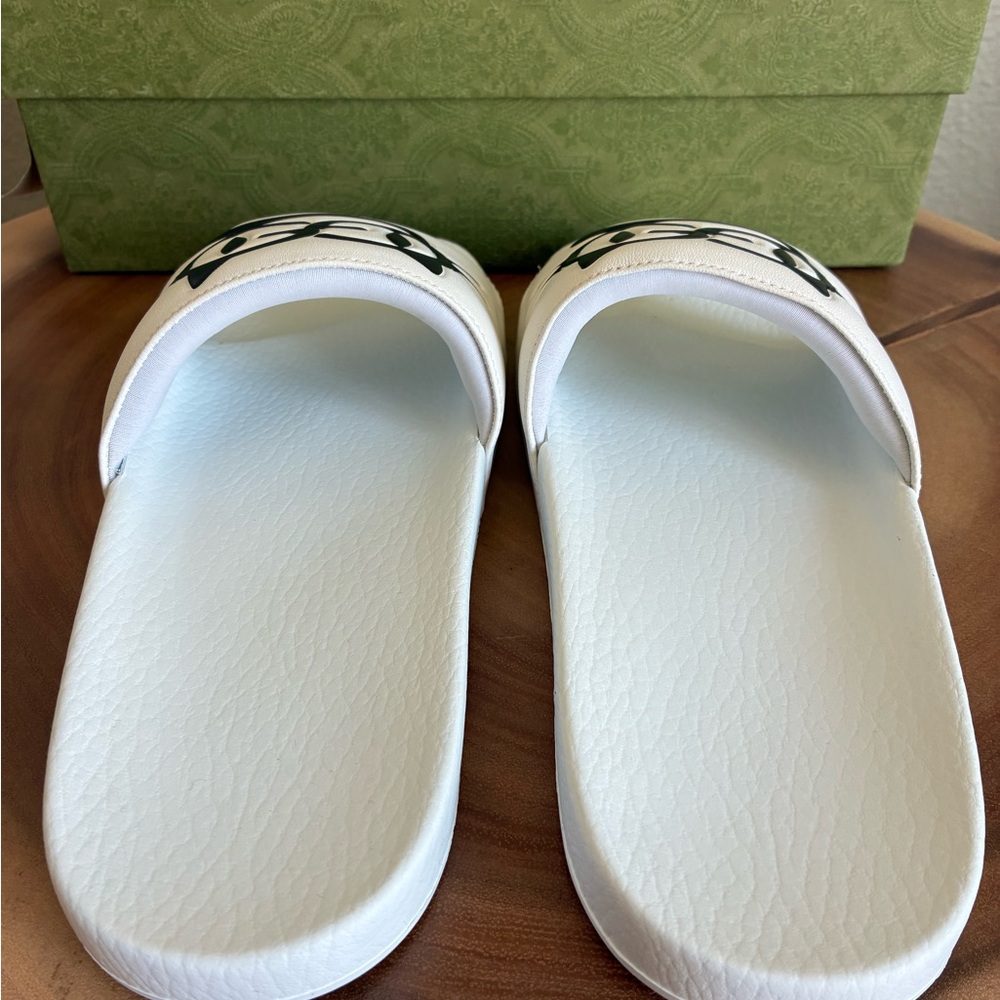 Womens Gucci Slides Interlocking G Cat Eye Size 9 - Picture 3 of 4